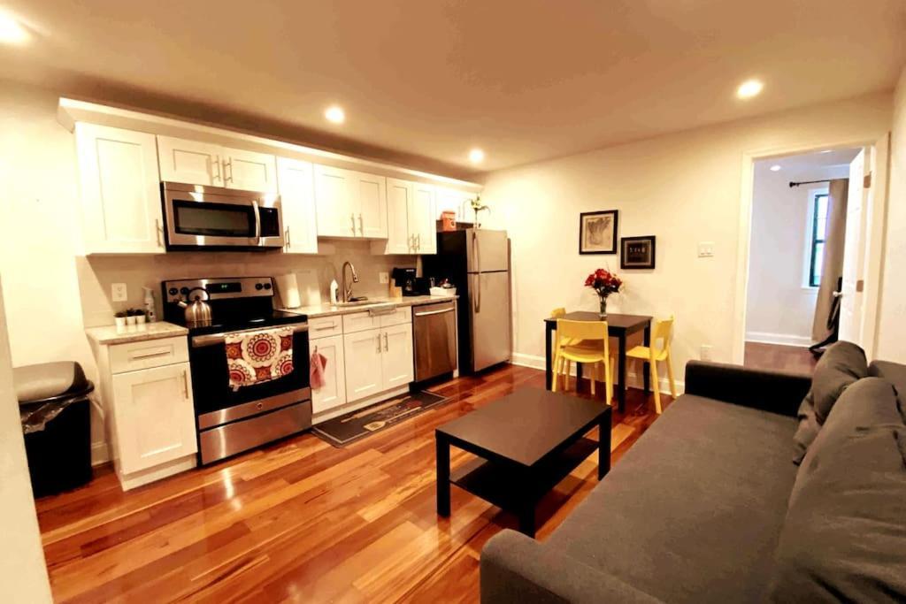 Modern Cozy Unit Near Geno'S & Pat'S Daire Philadelphia Dış mekan fotoğraf