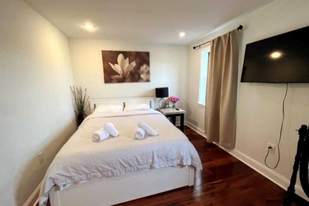 Modern Cozy Unit Near Geno'S & Pat'S Daire Philadelphia Dış mekan fotoğraf
