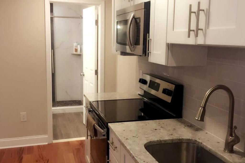 Modern Cozy Unit Near Geno'S & Pat'S Daire Philadelphia Dış mekan fotoğraf